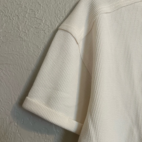 Relaxed Fit Ribbed Tee 🤍 - Picture 7 of 10